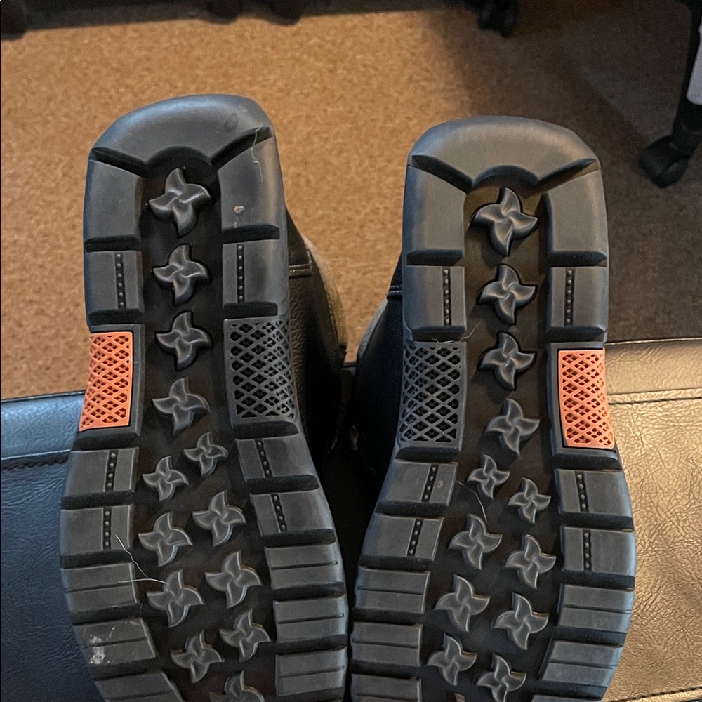 Black High-Top Men's Shoes - Picture 2 of 2